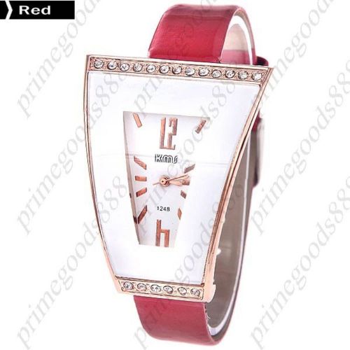 Wide Triangle Rhinestones PU Leather Lady Ladies Quartz Wristwatch Women&#039;s Red