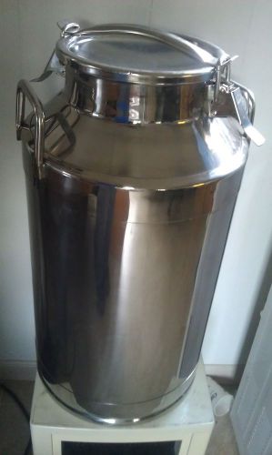 New stainless steel milk can with locking lid - large 10 gallon capacity -nr for sale