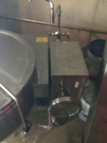 Cleveland kgl-40-tsh steam jacketed kettle short series costs over $40,000 new for sale