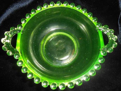 Green Vaseline glass candlewick pattern Nappy Bowl dish dresser uranium nut soap