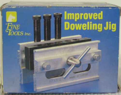 D100 - Fine Tools Inc. - Improved Doweling Jig - 101-0370
