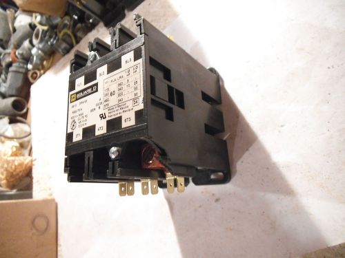 SQUARE D 8910DPA63V02 DP Contactor,120VAC,60A,Open,3P - NEW BUT HAS CHIP SEE PIC
