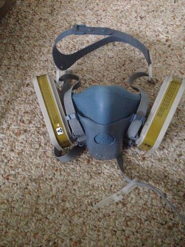 3M 7502 Respirator Mask