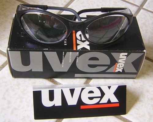 Uvex Bandit Safety Glasses ~ Clear Lenses - NEW