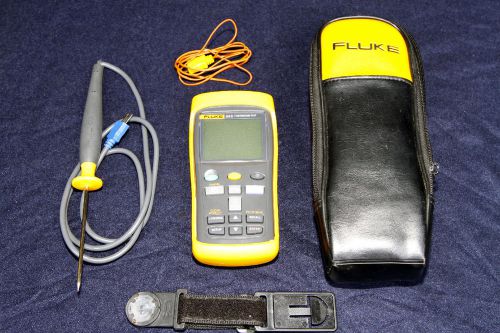 Fluke 54 ii dual input thermometer w/ data logging with 2 temp probes and case for sale