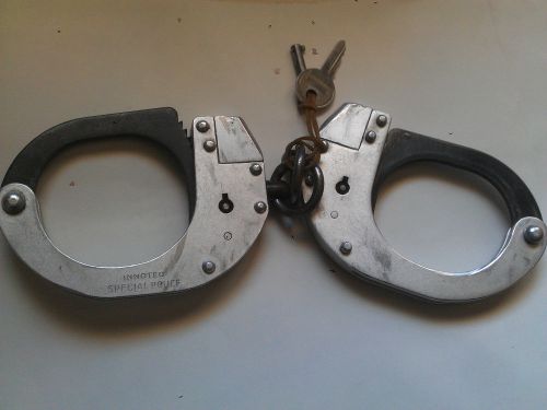 handcuffs FRANCE  INNOTEC