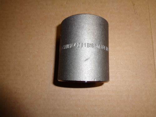 FORGED STEEL PIPE FITTING 1 1/4&#034; THREADED COUPLING  NEW