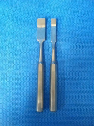 Lot Of 2 Curved Osteotomes 7/8&#034;, 1/2&#034;