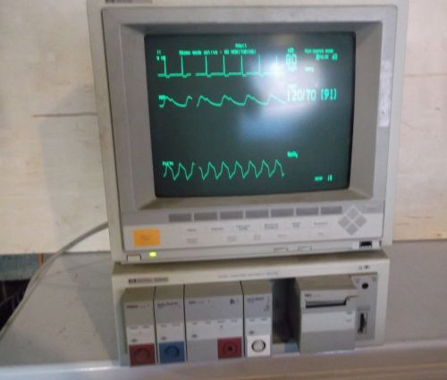 HP Agilent M1092a Patient Monitor w/  Module Rack