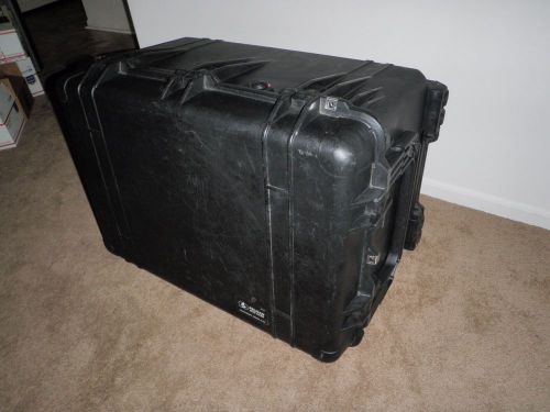Pelican 1660 travel hard case - black w/ used foam &amp; wheels - philadelpia pickup for sale
