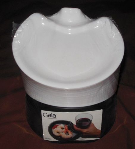 GALA WHITE HOLDAPLATE DISPOSABLE APPETIZER PLATES GL6144W / 6/24 CT. TRAY