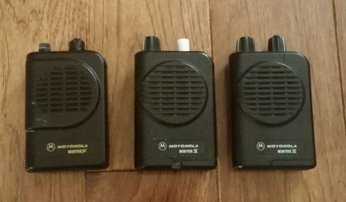 Lot Of 3 Minitor Pagers 1 Minitor 3 III And 2 Minitor 4&#039;s IV