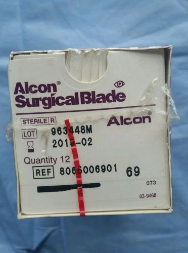 Alcon Surgical Blade 806500690 - Box of 12 - EXP 2019/02