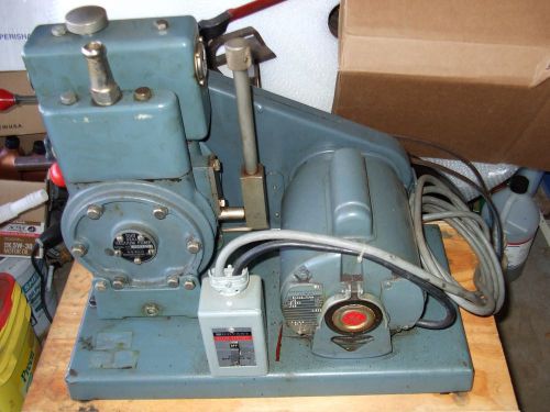 Welch duo-seal vacuum pump for sale