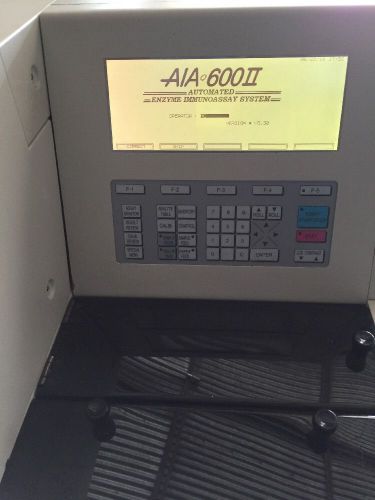 TOSOH AIA-600 II AUTOMATED ENZYME IMMUNOASSAY CHEMISTRY ANALYZER