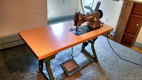 Consew 226 industrial sewing machine