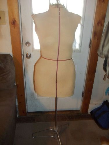 Vintage 1940&#039;s SINGER dress form / mannequin.