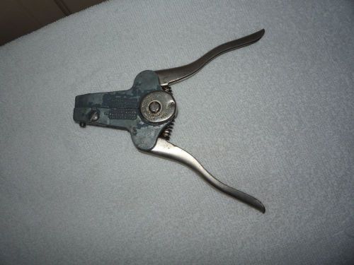 SPEEDEX WIRE STRIPPER - USED