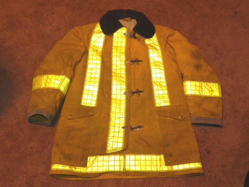 Globe firefighter turnout coat size 40