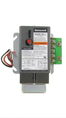 Honeywell R8184M1051 Relay Oil Burner Control 45 Sec
