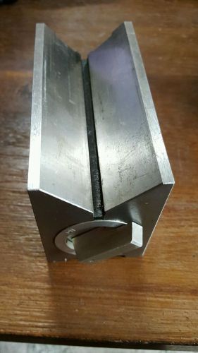 Titan tool magnetic v block mv-50 for sale
