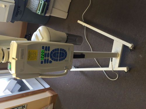 2005 De Gotzen xgenus Model XGGA Mobile Portable X-Ray System 70 kVp, 115V