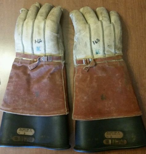 White Rubber Co. Electrician-Lineman&#039;s Gloves Size 10.5 Class 2 Type 1 20k Volts