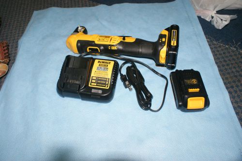 DEWALT DCD740 3/8 20V RIGHT ANGLE DRILL WITH 2 BATTERIES AND CHARGER