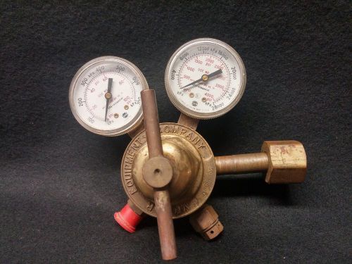 VICTOR EQUIPMENT CO. SR-250 C PRESSURE GAUGE COMPRESSED GAS REGULATOR WELDING