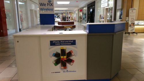 Large Mall Kiosk with Plenty of Storage