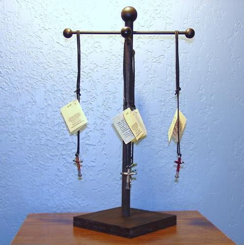 RETAIL DISPLAY NECKLACE STAND HOLDER DISCIPLES CROSS