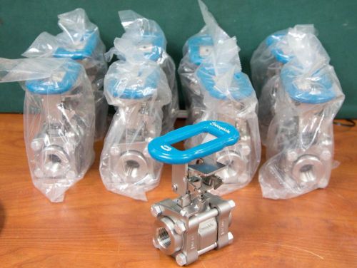 ONE NEW SWAGELOK CF3M SS-65TF12-LLK LOCKING BALL VALVE ! 9 AVAILABLE M944