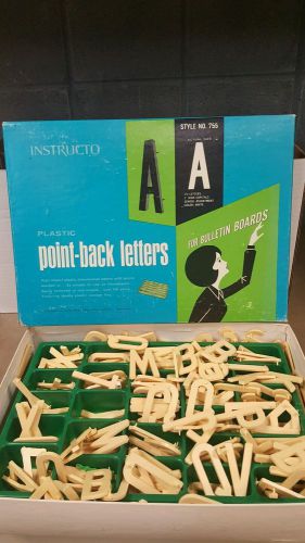 Instructo Point-Back letters Cream