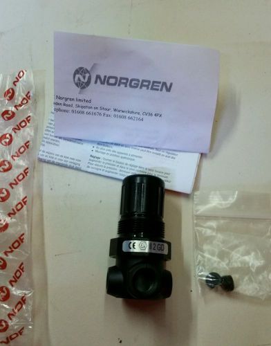 NORGREN Regulator model R07-200-RNAA, Inlet 300 PSI 27 BAR  Outlet 10 PSI .7 BAR