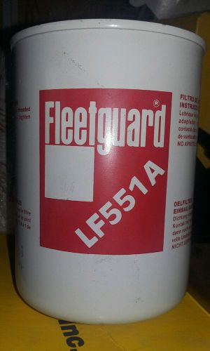 NEW FLEETGUARD LUBE FILTER LF551A