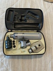 Vintage Welch Allyn Otoscope #216  Ophthalmoscope #114 Set w/ Case