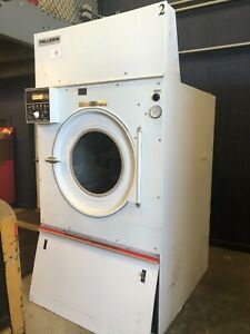 Commercial Cissell Dryer / Natural Gas / 125 lb / Color White / 2-timer