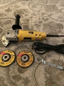 DeWalt DW402 - 4.5&#034; Angle Grinder
