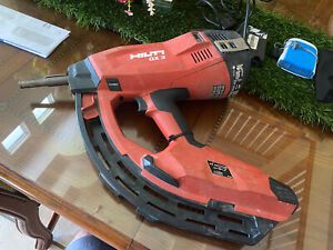 HILTI GX 3  GAS POWERED PROFESSIONAL ACUATED FASTENER NAIL GUN