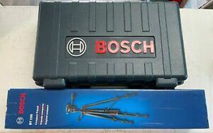 Bosch 360 degree  Leveling and Alignment-Line Laser GLL3-300 &amp; TRI POD!