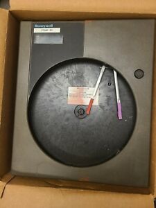 Honeywell DR4500 Circular Chart Recorder DR45A2-1100-00-000-0-000R00–0
