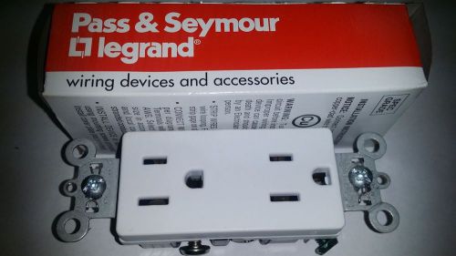 Lot Of 5 Pass &amp; Seymour 26252-W Duplex Receptacle 15A 125V White