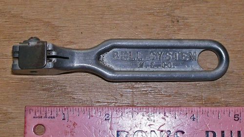 NICE VINTAGE BELL SYSTEM 5&#034; LONG WIRE / CABLE STRIPPER TOOL W.E. CO. wire