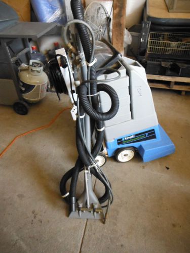 Tornado carpetrincer/7 scrubber cleaner/extractor with wand for sale