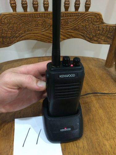 Kenwood tk-260 vhf 146-174 mhz 5 watt 4 channel portable radio for sale