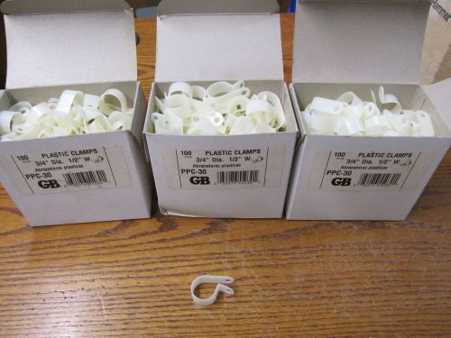 NEW NOS LOT OF 300 Gardner Bender PPC-30 Plastic Cable Clamps 3/4&#034; Inch Diameter