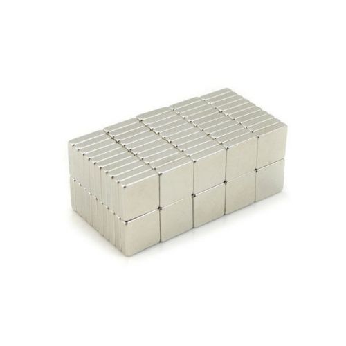 100pcs 5/16&#034; x 5/16&#034; x 5/64&#034; Blocks 8x8x2mm Neodymium Magnets Rare Earth N35