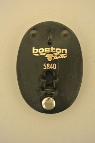 Boston leather 5840 oval badge holder with belt clip - preowned for sale