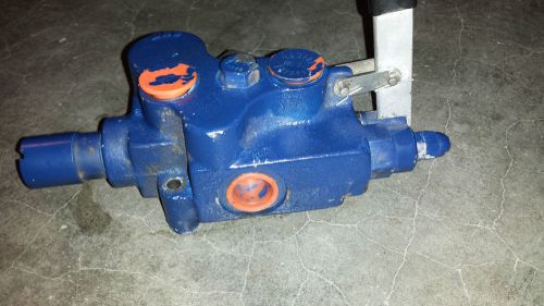 Cross mono block control valve log splitter for sale