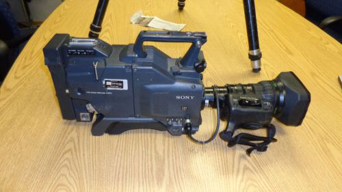 Sony DSP Model CA-537 Video Camera with Extras